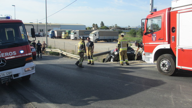 img/galeria/intervenciones2016/27.07.2016 Accidente Trafico Los Dolores/IMG_1436JPG.jpg